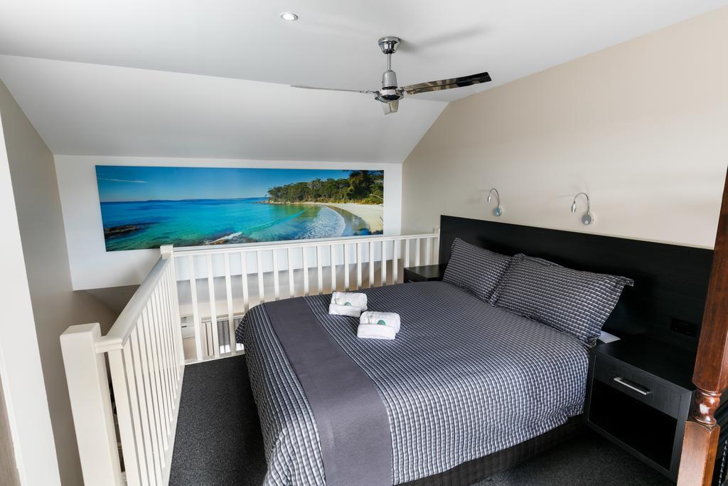 Dolphin Shores Винсентия Екстериор снимка