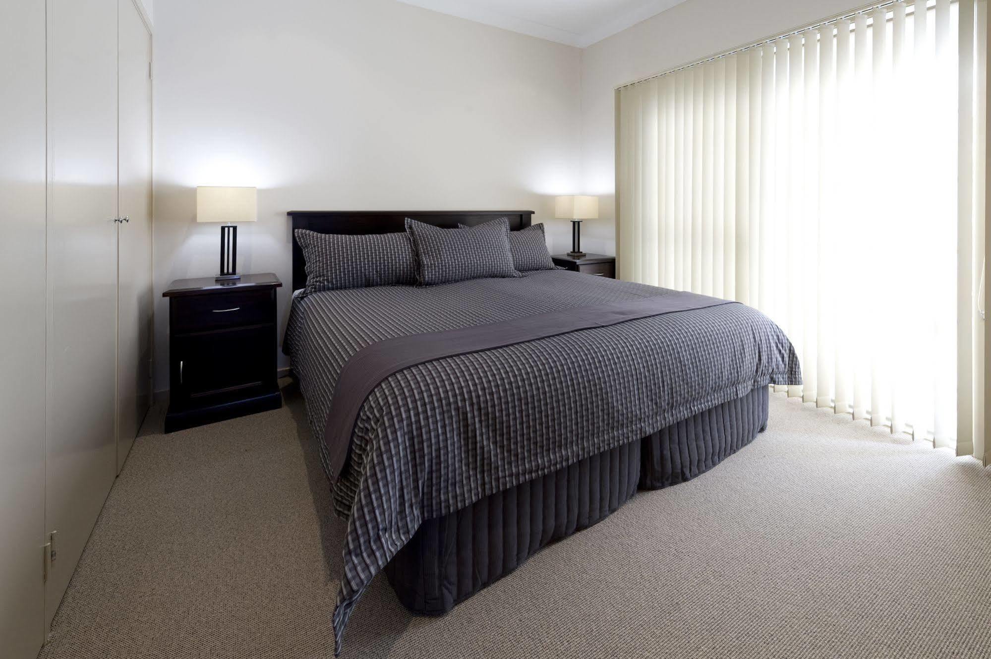 Dolphin Shores Винсентия Екстериор снимка