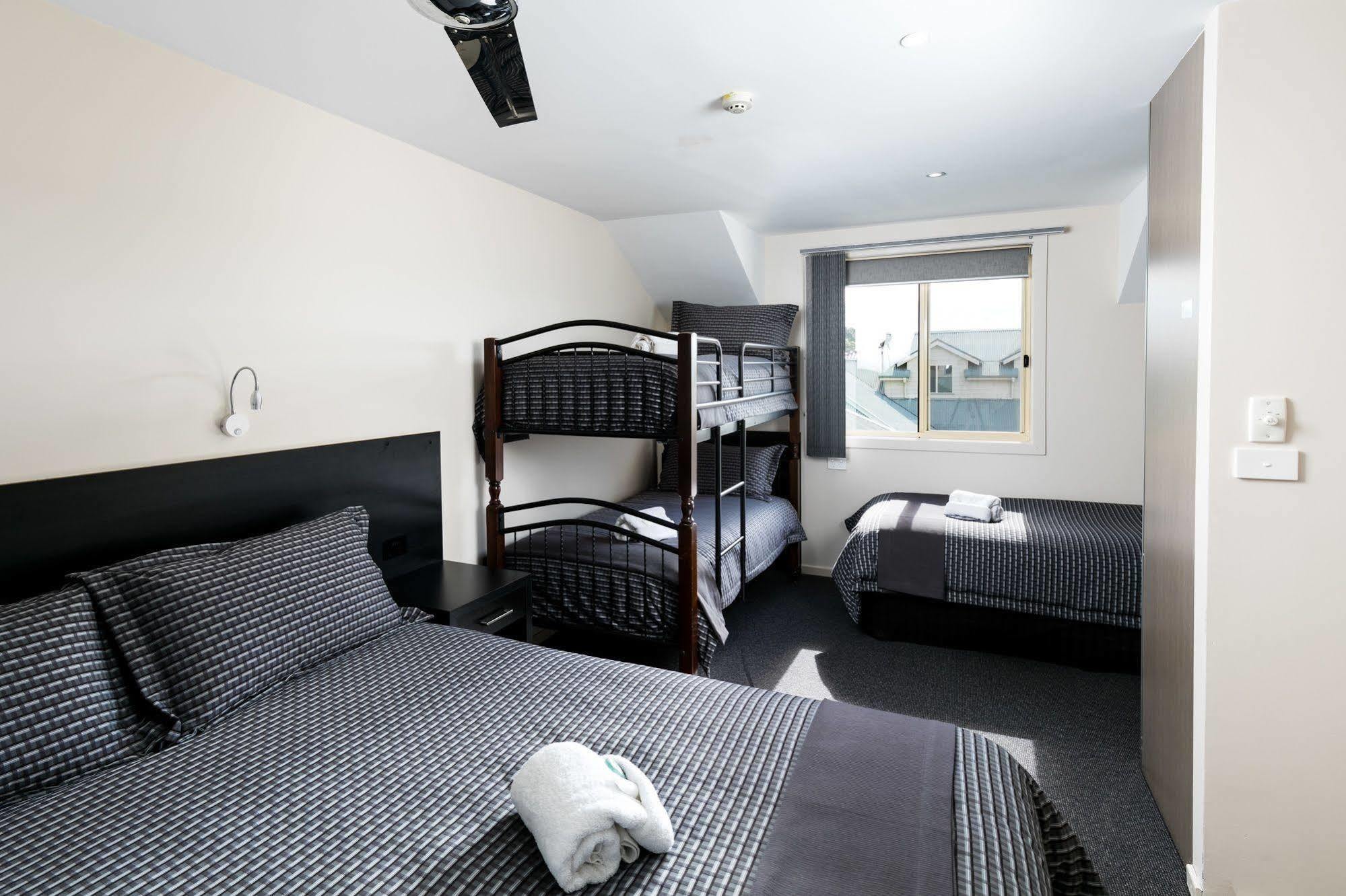 Dolphin Shores Винсентия Екстериор снимка